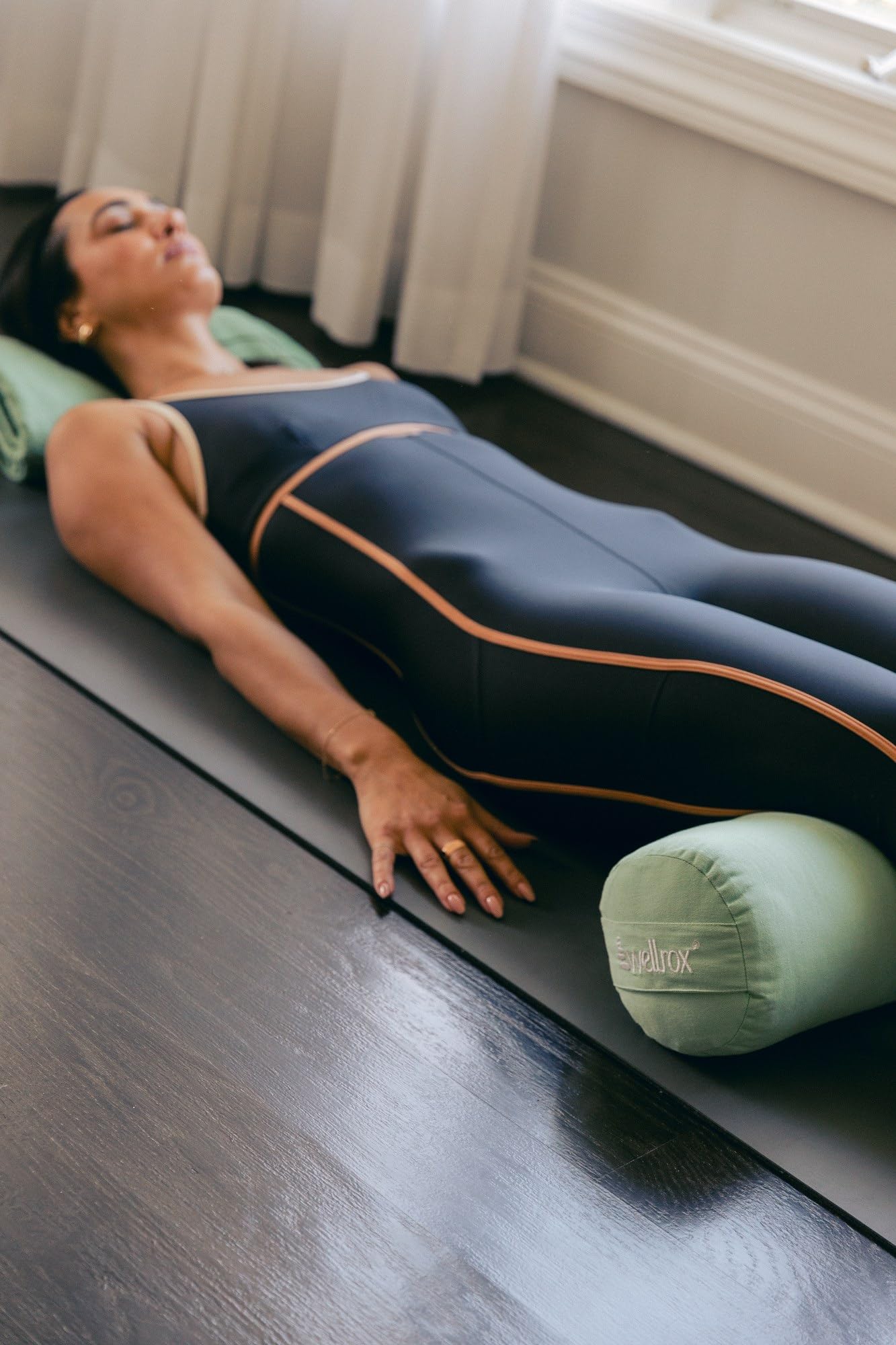 Round Bolster